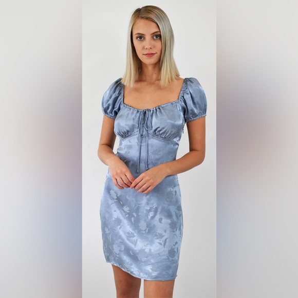 📘🛋 Showpo Different Roles Dress in Blue Satin 🛋📘 Size S (8) BNWT - Picture 8 of 11